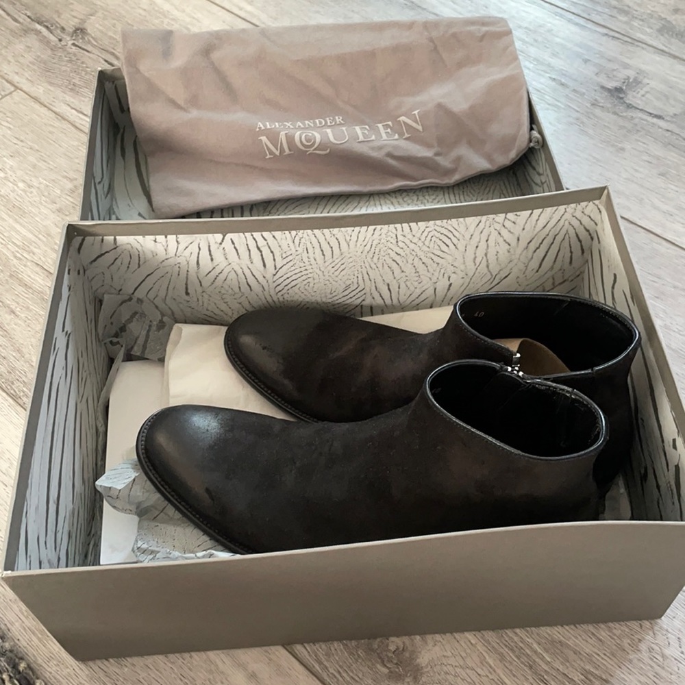 Alexandra McQueen Almond Toe ankle boots